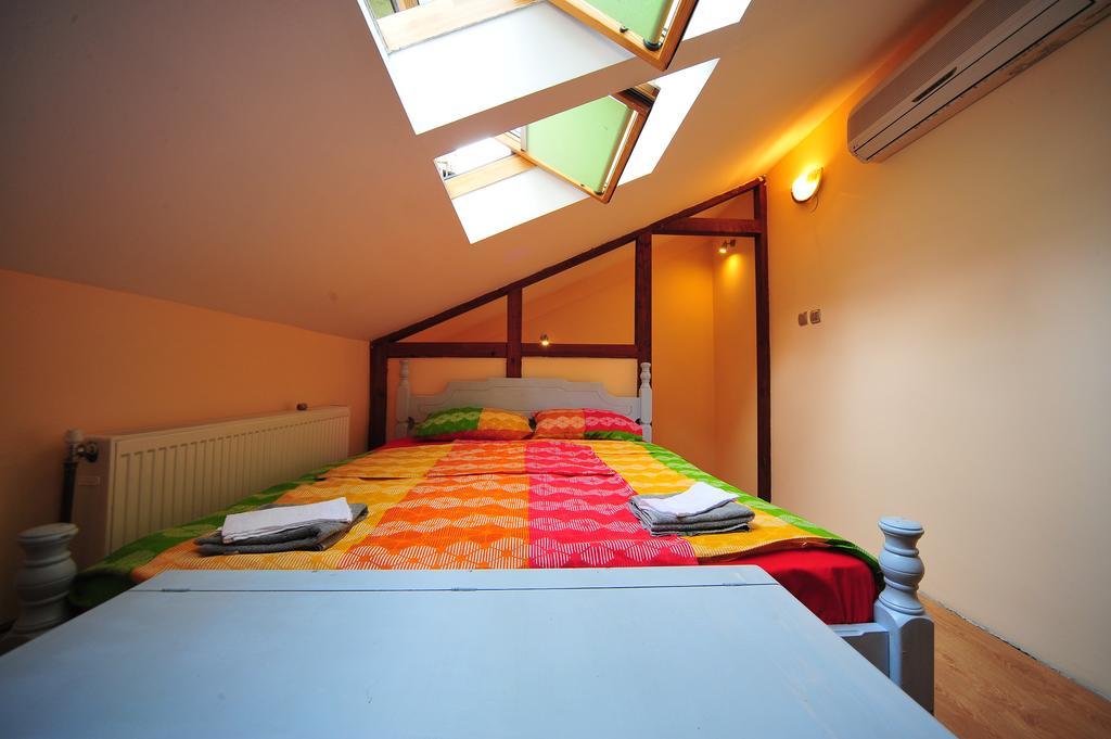 Hostel Bed N Beer Belgrado Quarto foto